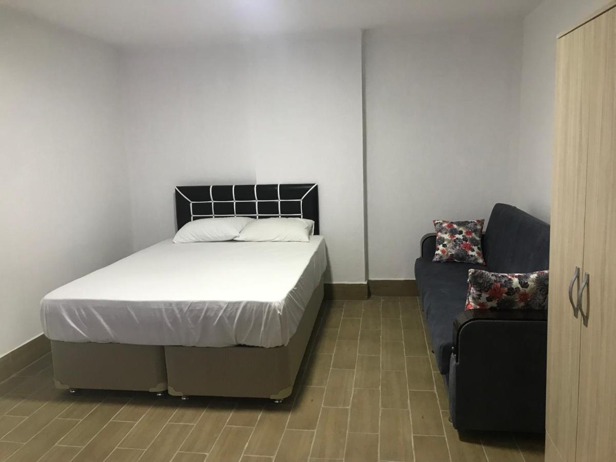 Budget Double Room Basement No Window,1152694770:JPEG
